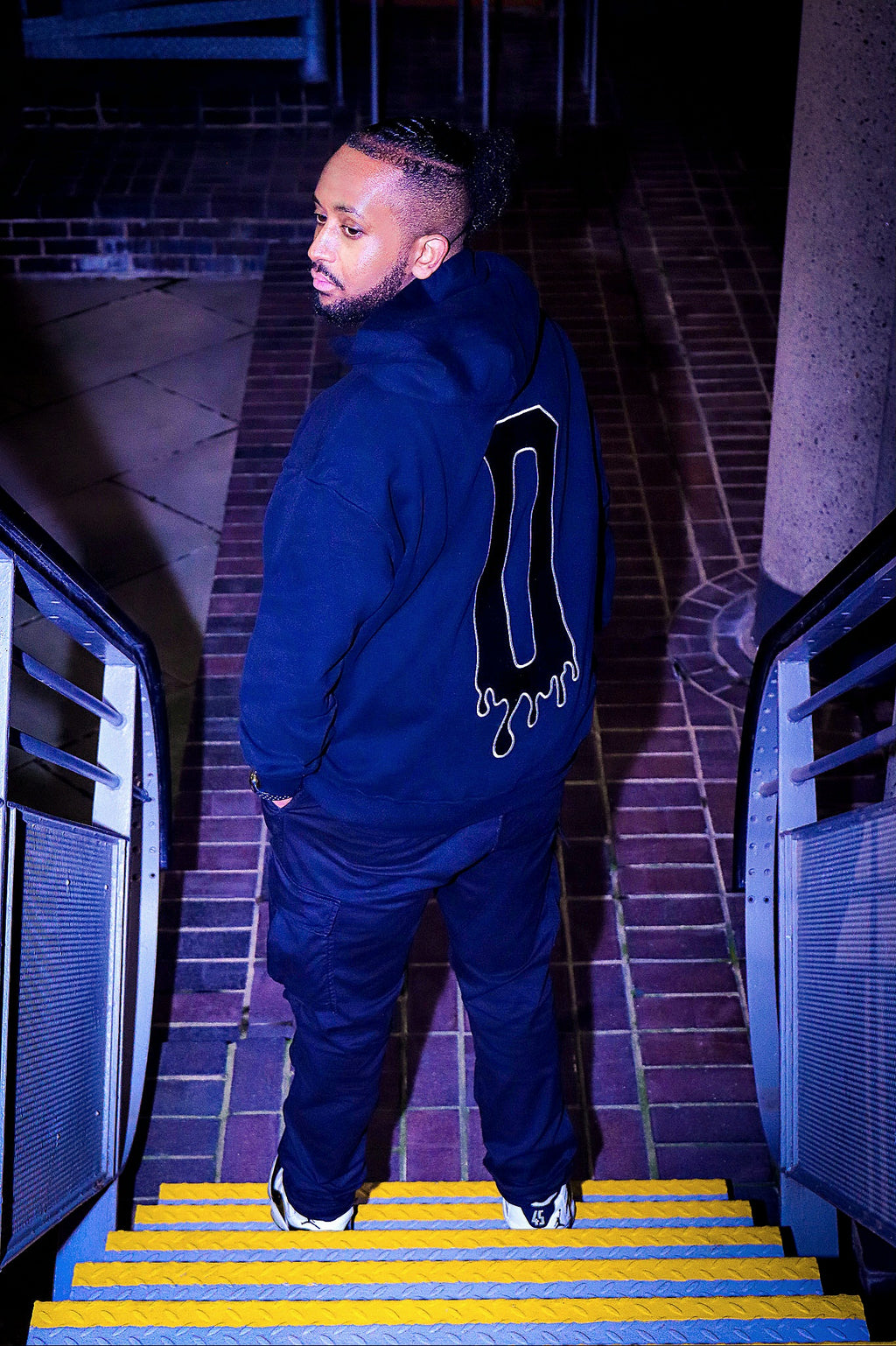 Retention Zero Year Oversized Hoodie – Black